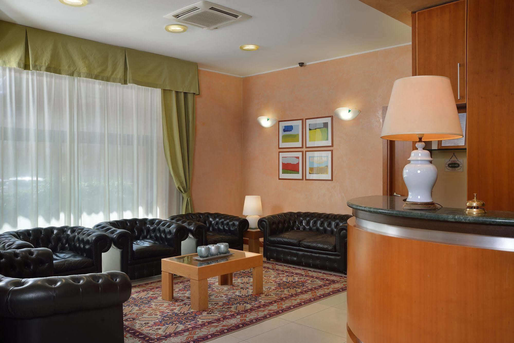 Astor Hotel Bologna Bagian luar foto