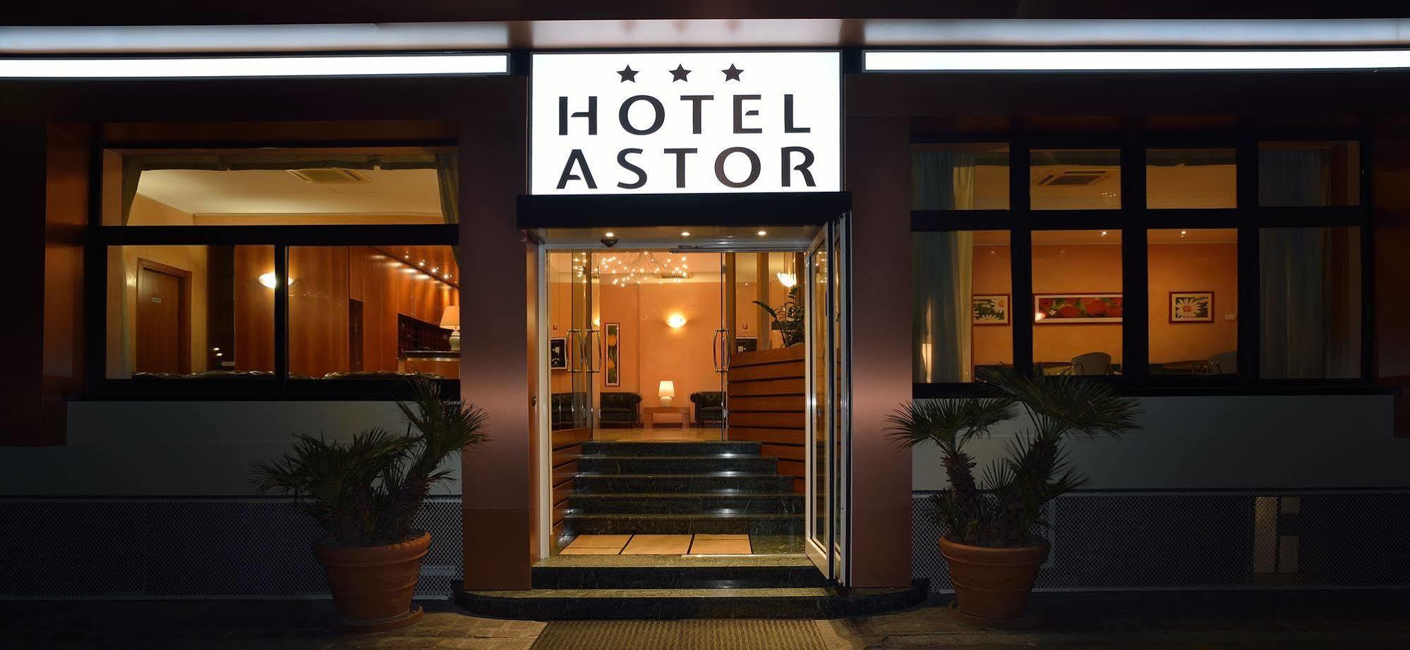 Astor Hotel Bologna Bagian luar foto